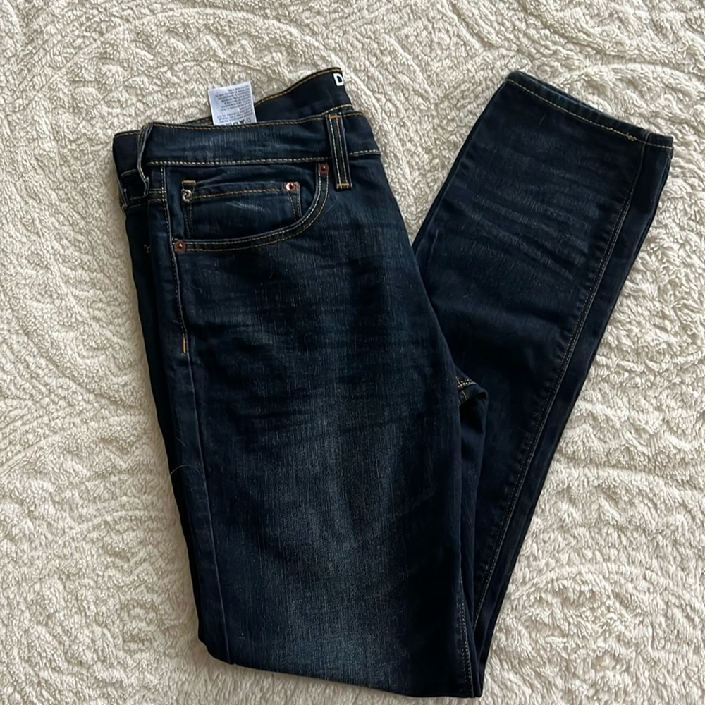 Denizen from Levi’s 216 skinny fit